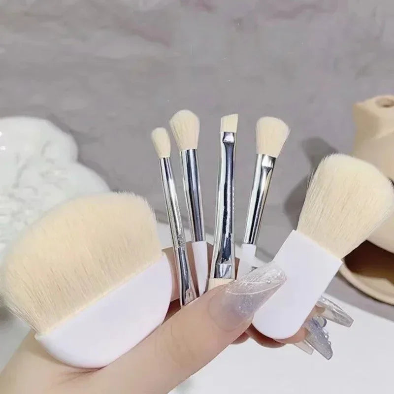 6-Piece Professional Mini Makeup Brush Set for Foundation, Concealers, Eyeshadows, and Blush - Portable Beauty Tools